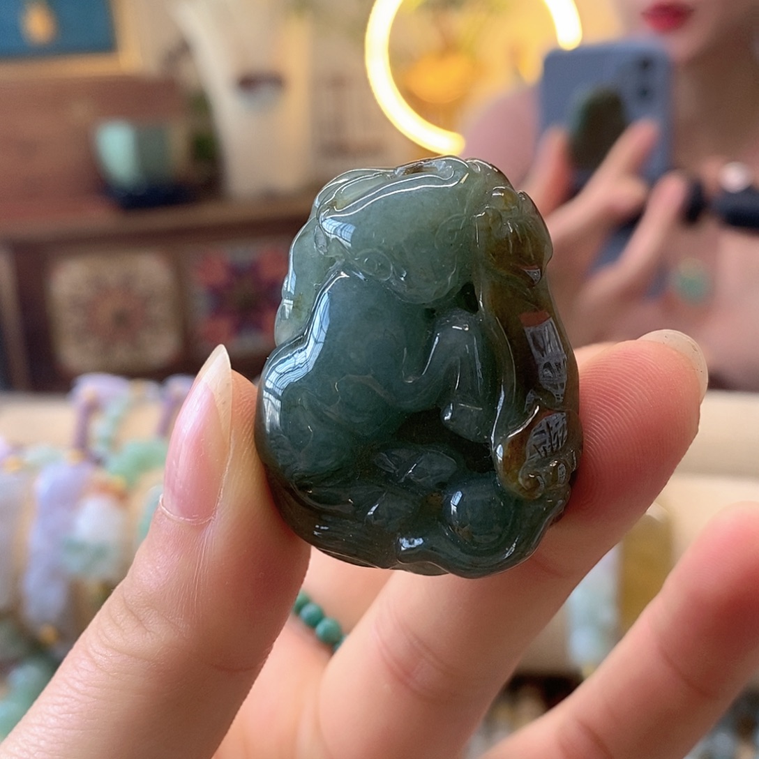 爱***儿翡翠未镶嵌挂件翡翠挂件