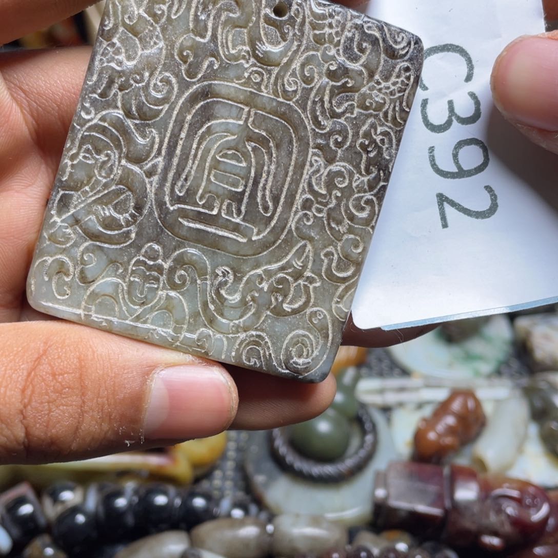 和田玉（糖玉）挂件未镶嵌