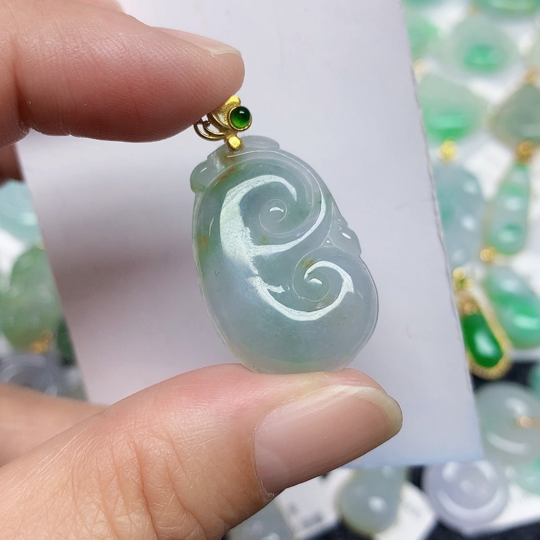 翡翠未镶嵌颈饰3567788