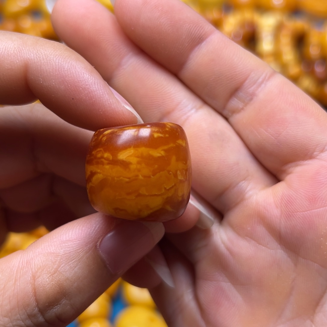 未镶嵌吊坠(不含链)琥珀