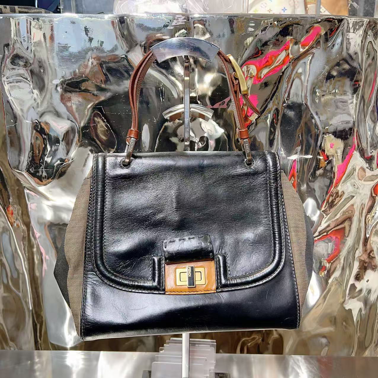 95新 FENDI/芬迪 棕拼黑 拼皮 手提包/HD