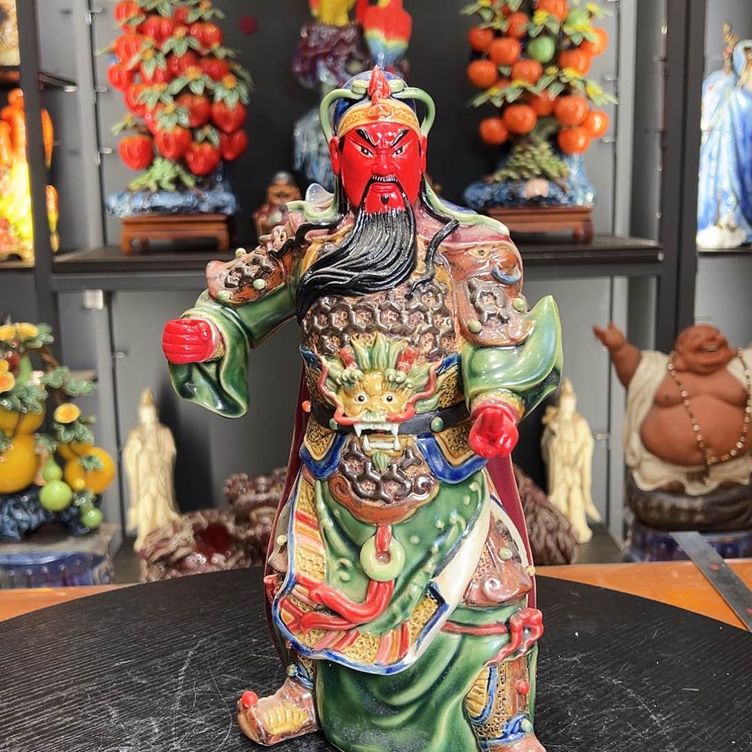 关公纯手工制作摆件陶瓷艺术