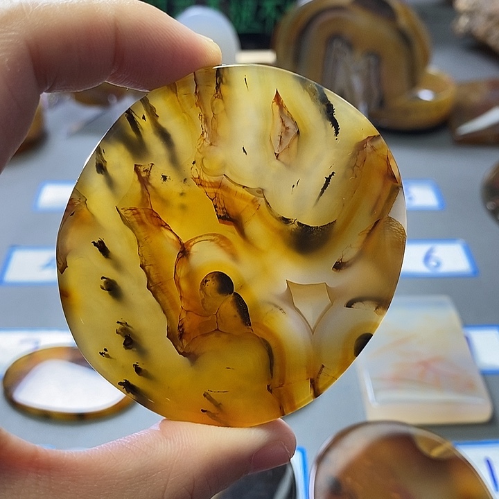 玛瑙/玉髓未镶嵌珠宝半成品82