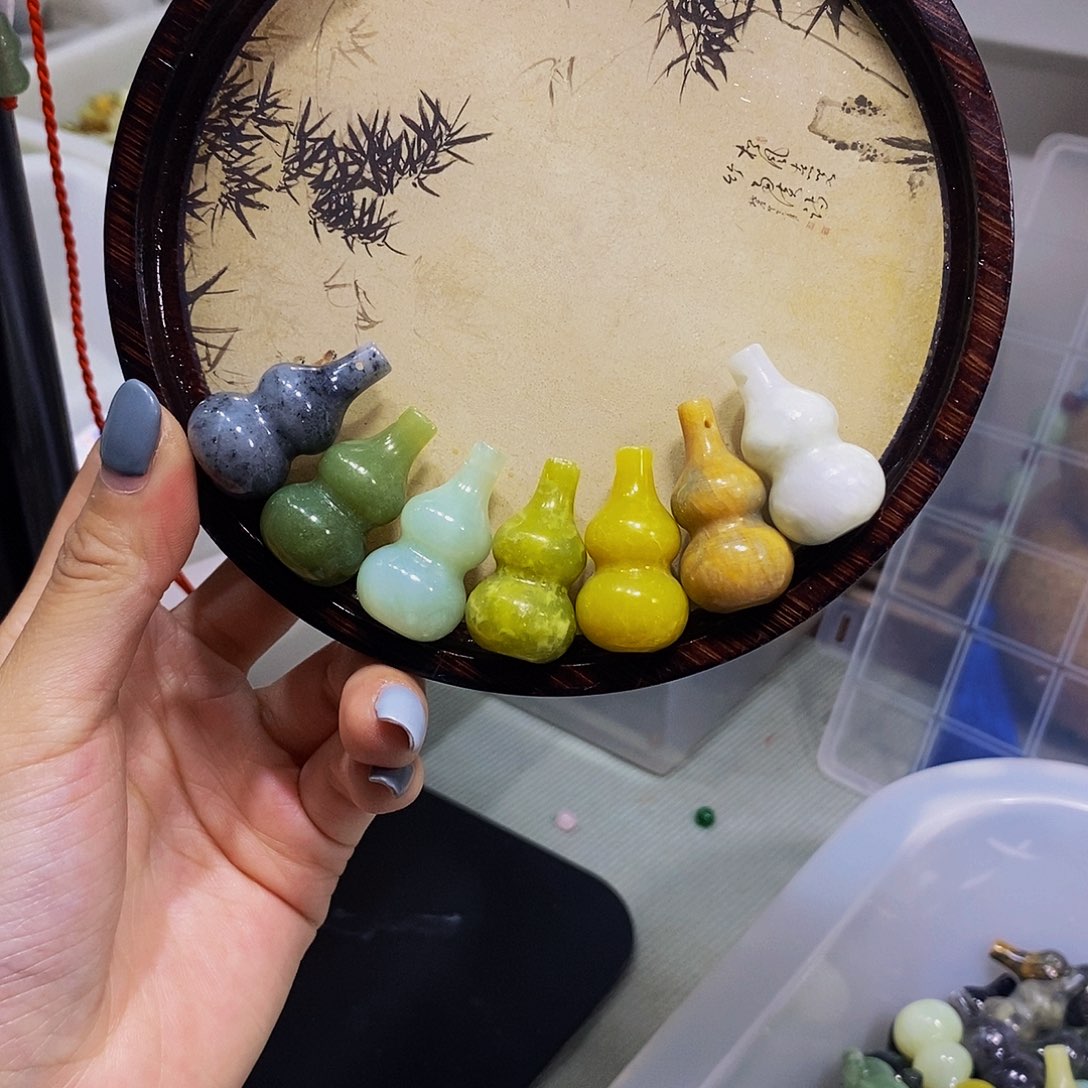 未镶嵌蛇纹石玉珠宝半成品42