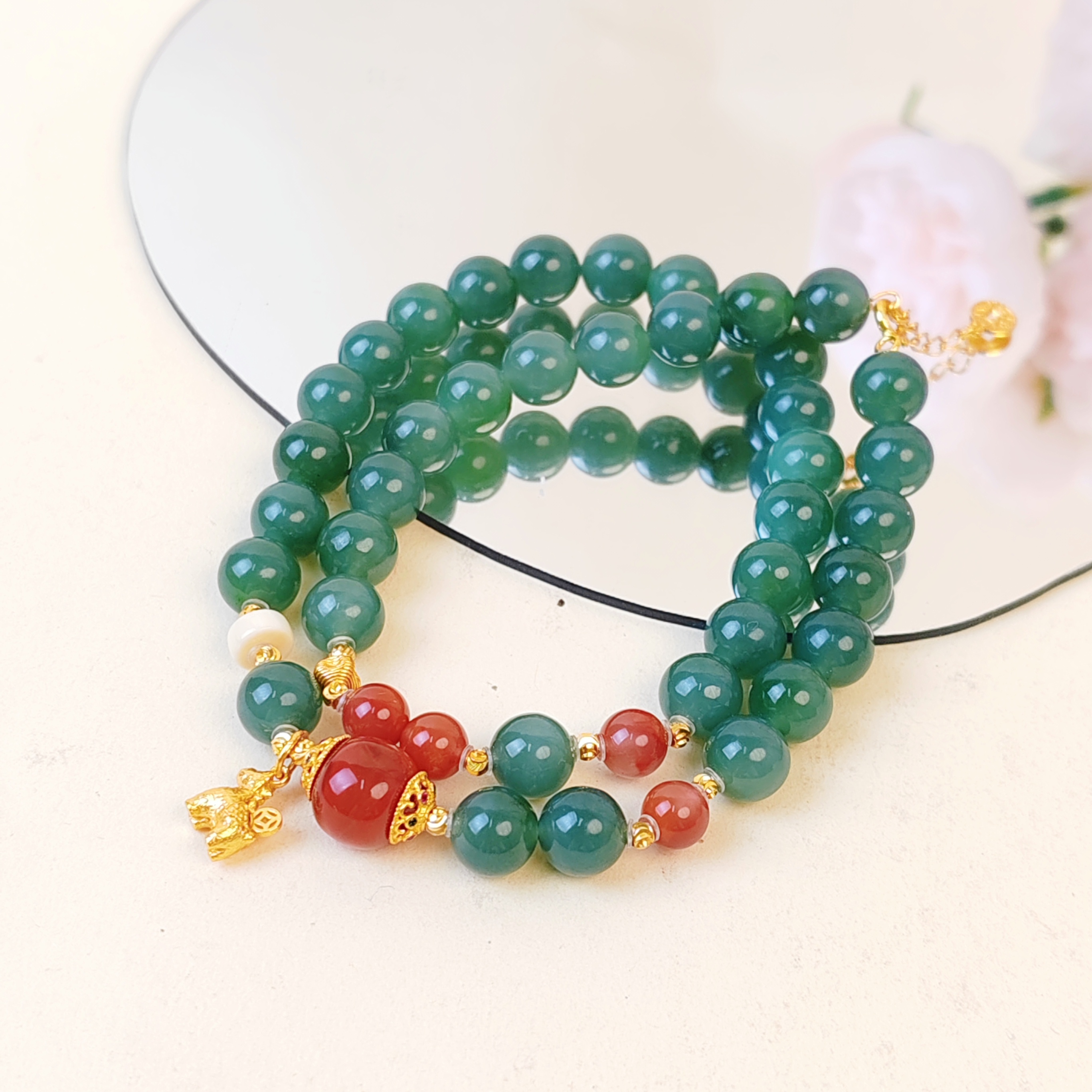 新疆山流水料蓝色碧玉8mm手作设计手串