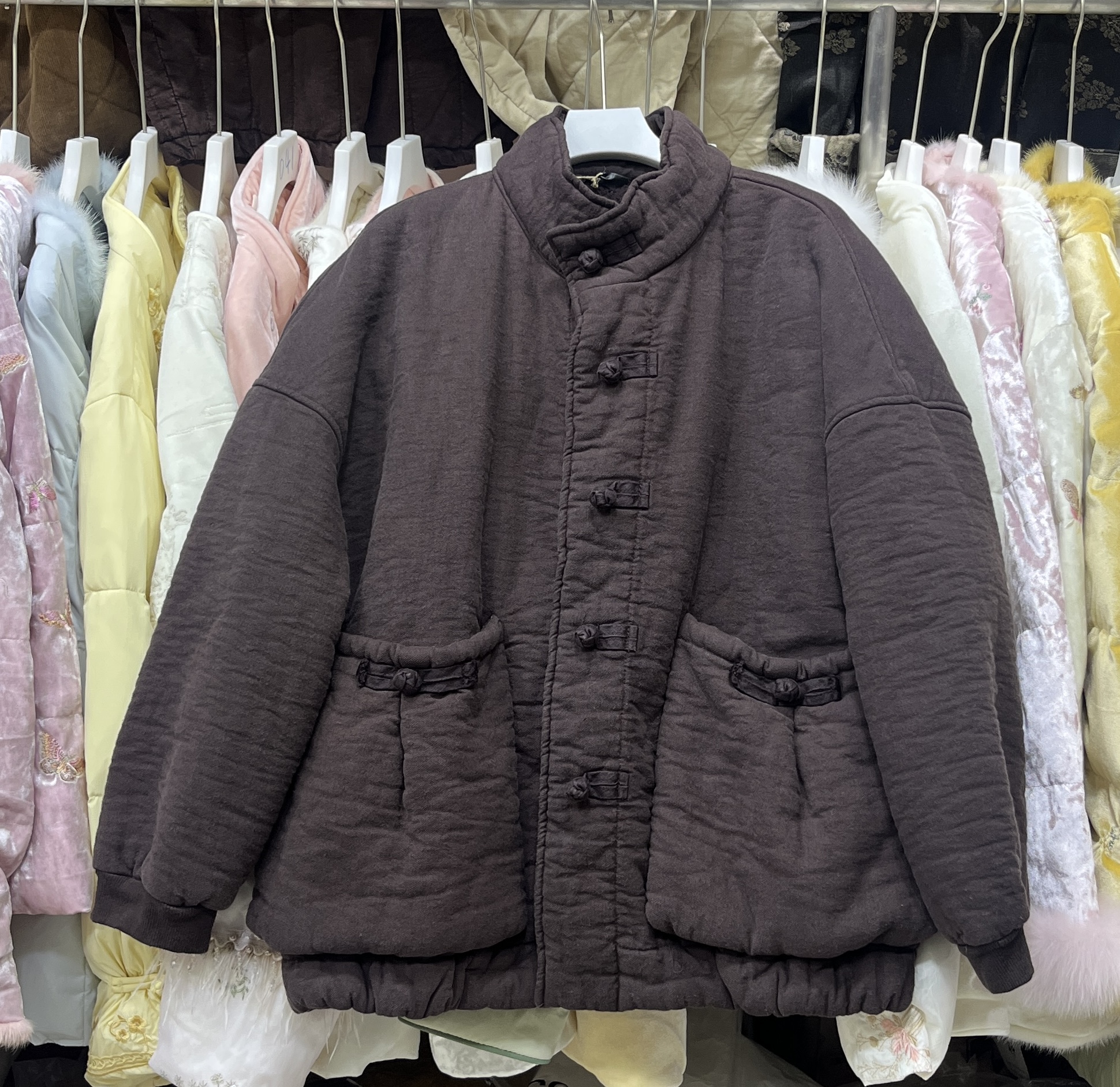 冬款砂洗亚麻加绒盘扣棉衣  衣长64