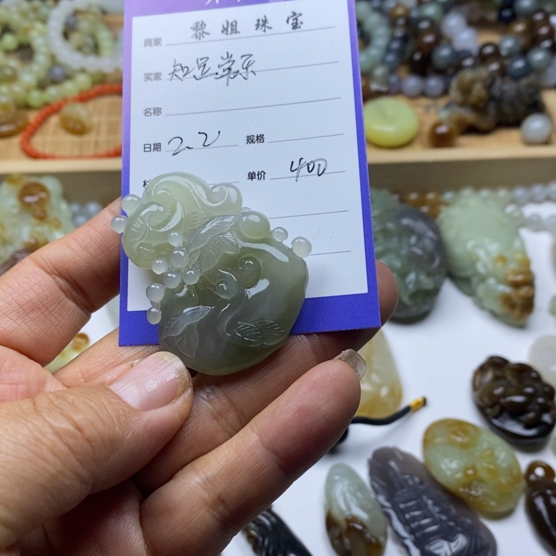 和田玉（糖玉）颈饰未镶嵌知***…