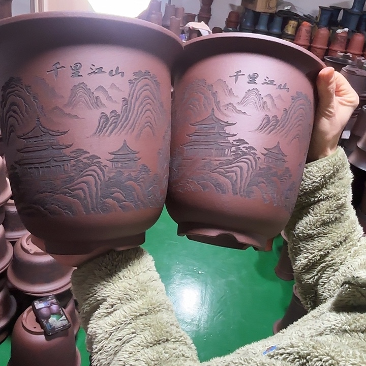 王***童紫砂花盆刻绘千里江山