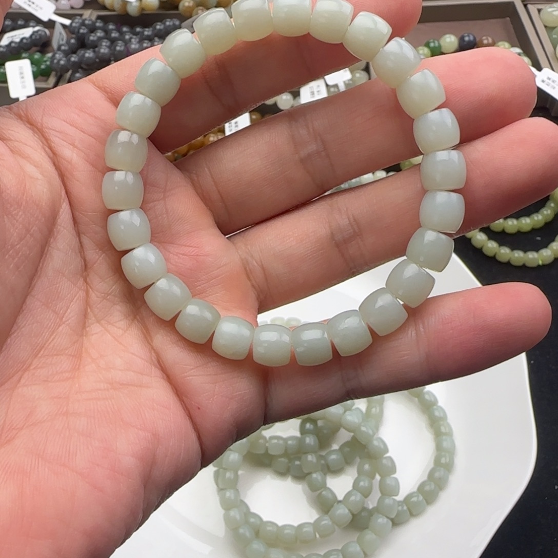 和田玉未镶嵌手链卡8直切且末蓝，42