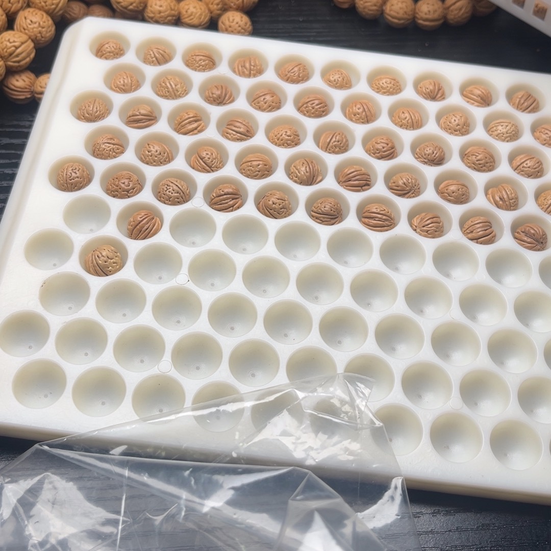 不****文玩核桃吊坠野生小桃核必须玩红