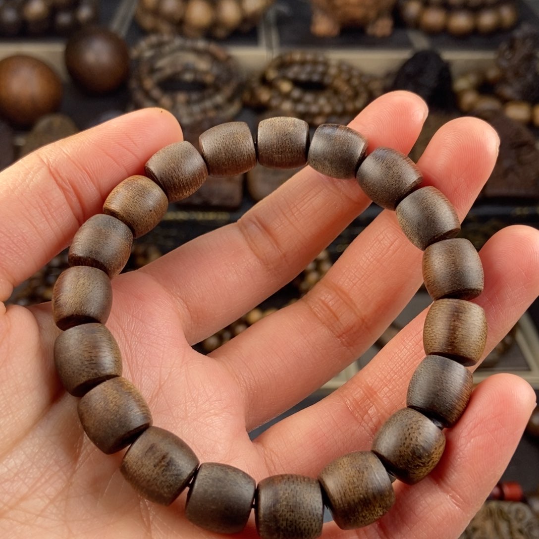 沉香手串M*李越南芽庄白棋楠