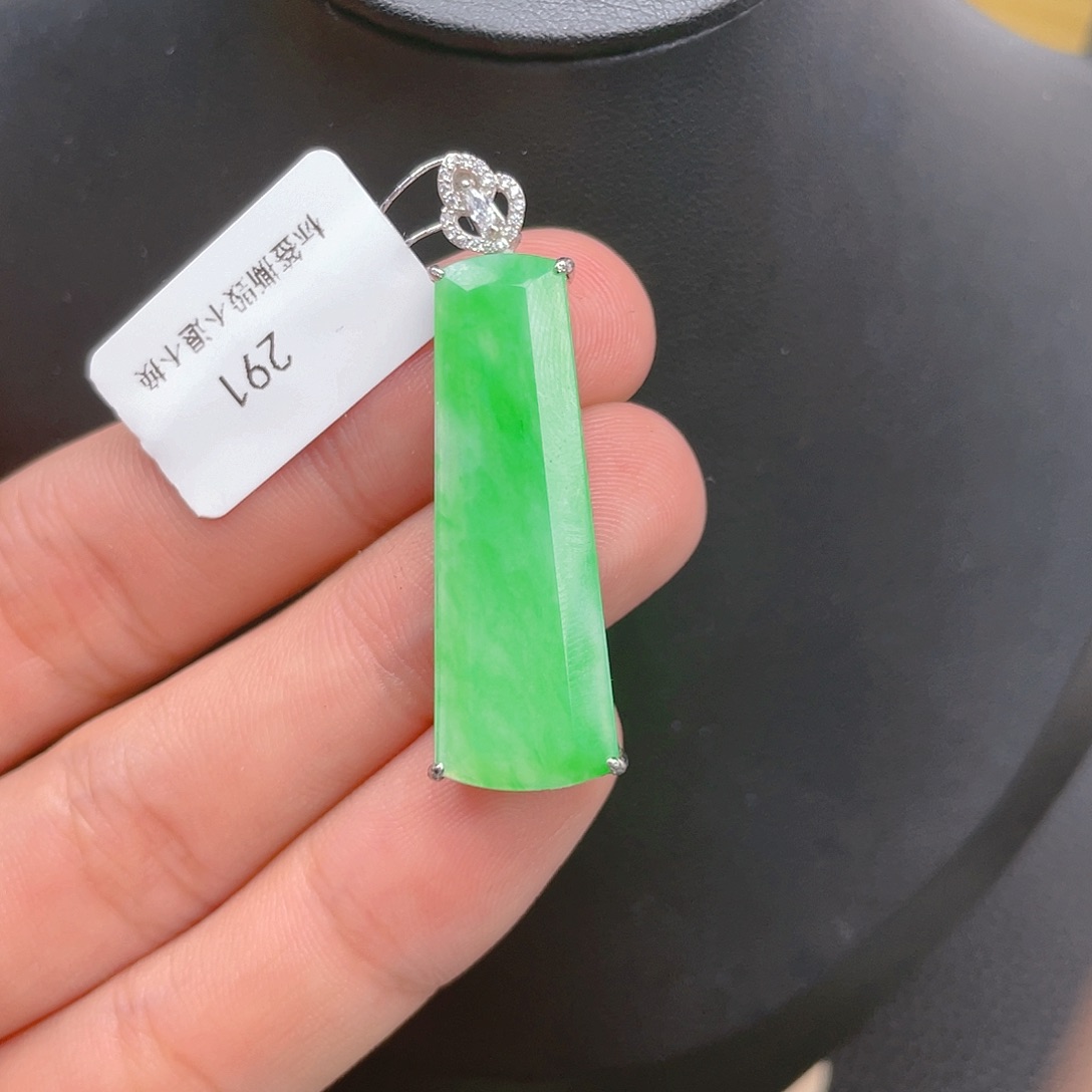 【闪购商品】翡翠吊坠(不含链)银S925镶嵌