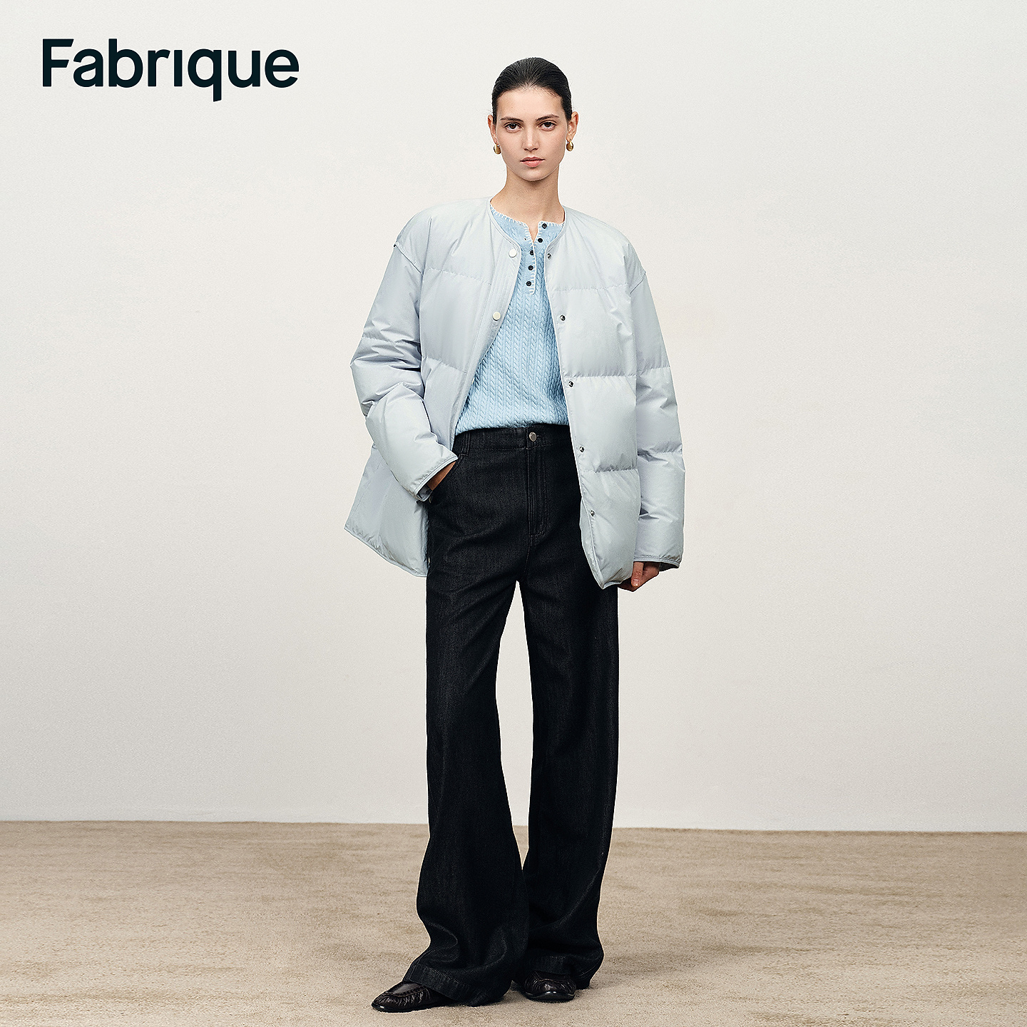 Fabrique Dove 晴空蓝高密防钻绒90白鸭绒圆领宽松保暖休闲羽绒服