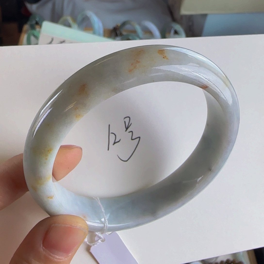 翡翠手镯未镶嵌老坑60圈完美