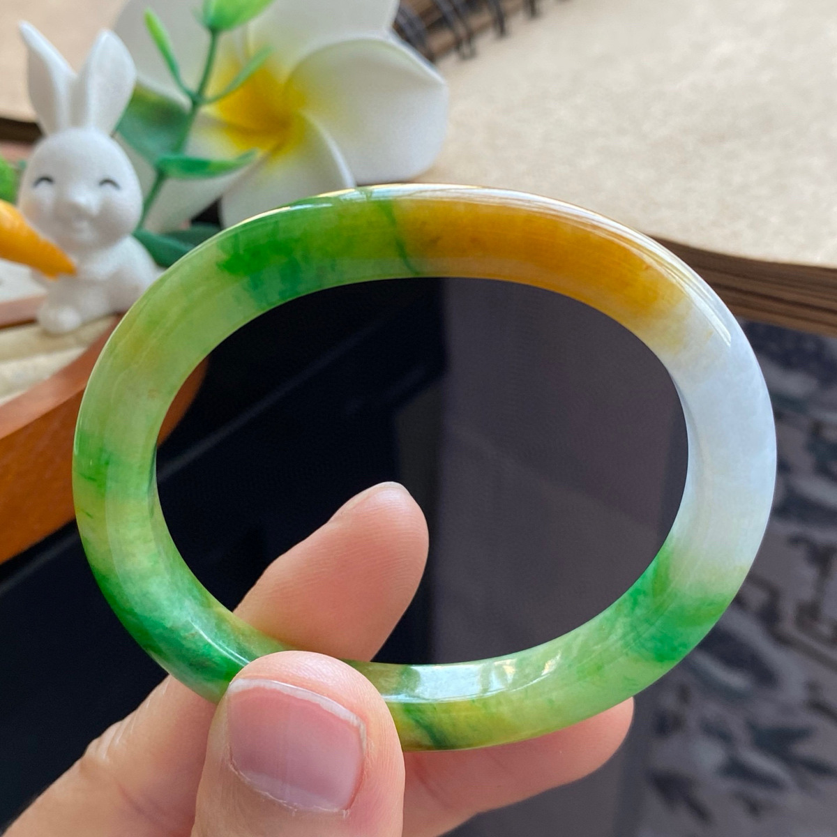 3.14批1841号翡翠手镯51.8-44.5-7.9-7.3黄加绿双色镯！温暖与生