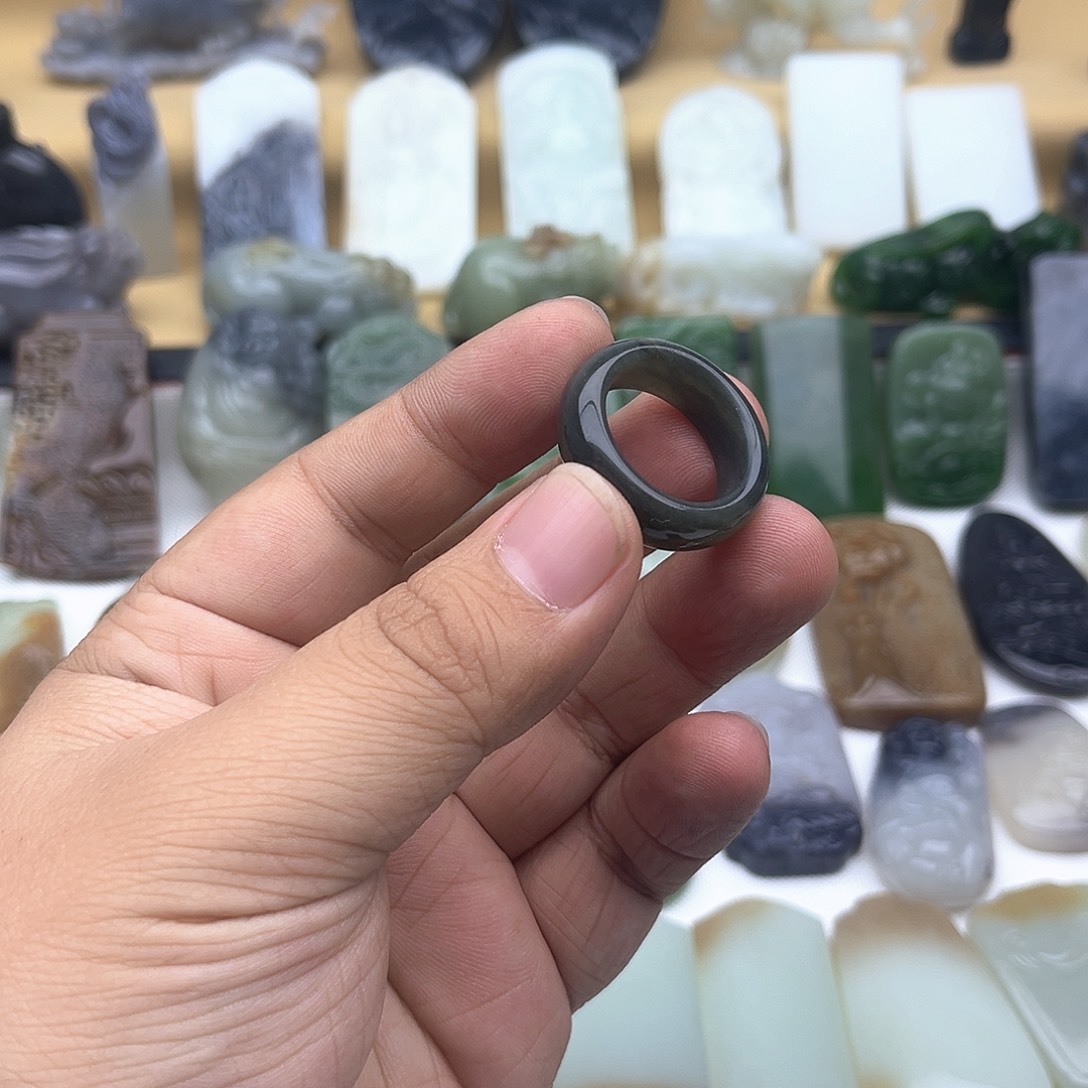 和田玉挂件未镶嵌