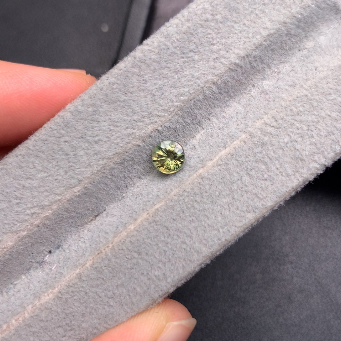 蓝宝石裸石天然彩宝裸石70分