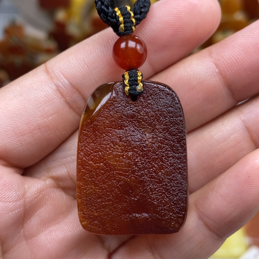 【闪购商品】琥珀颈饰未镶嵌