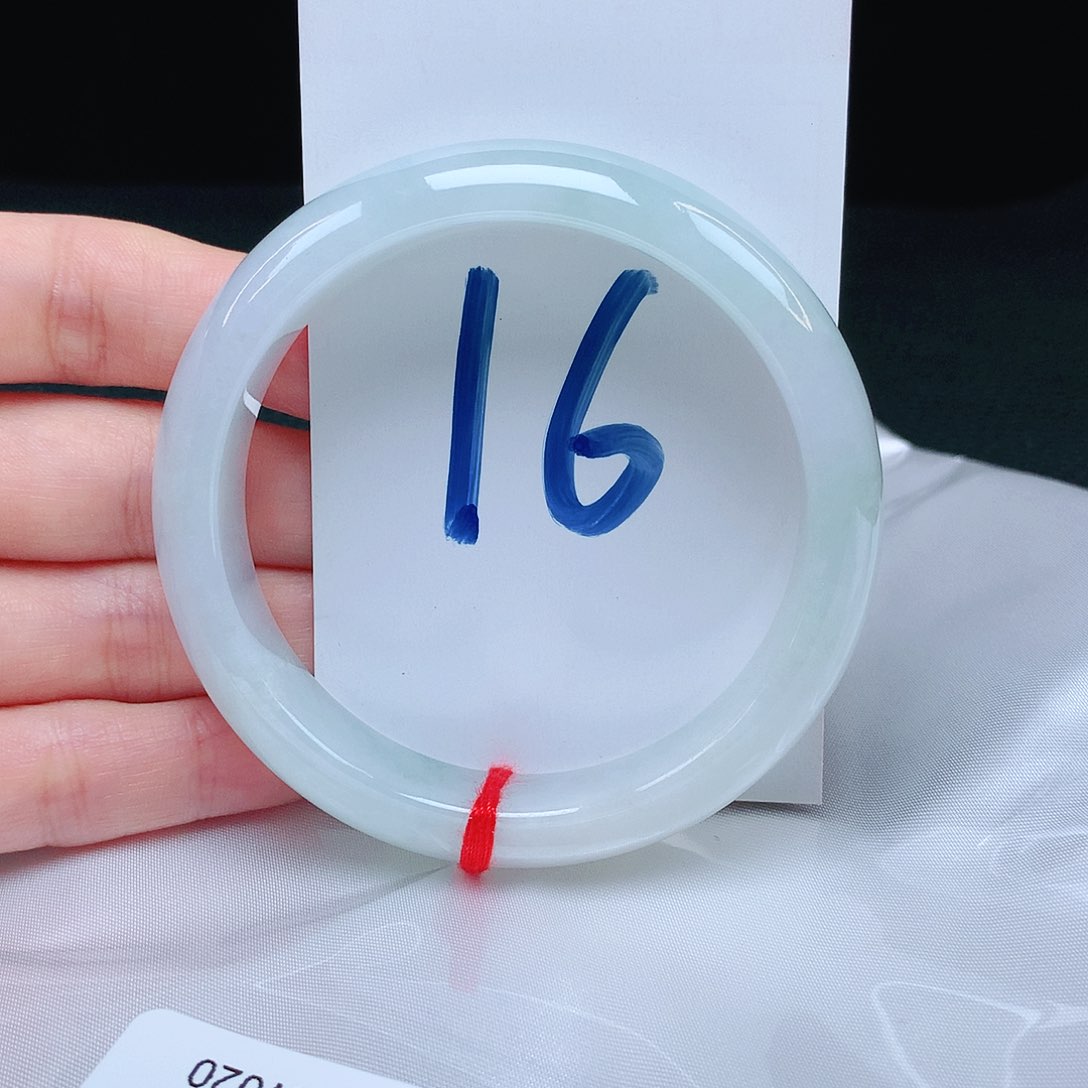 翡翠手镯未镶嵌翡翠手镯未镶嵌56圈口