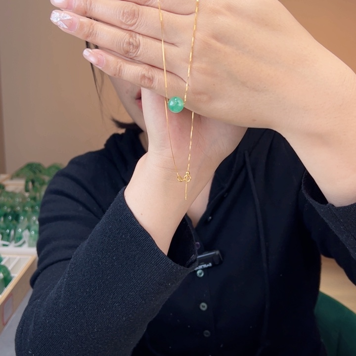 石英质玉吊坠(不含链)未镶嵌