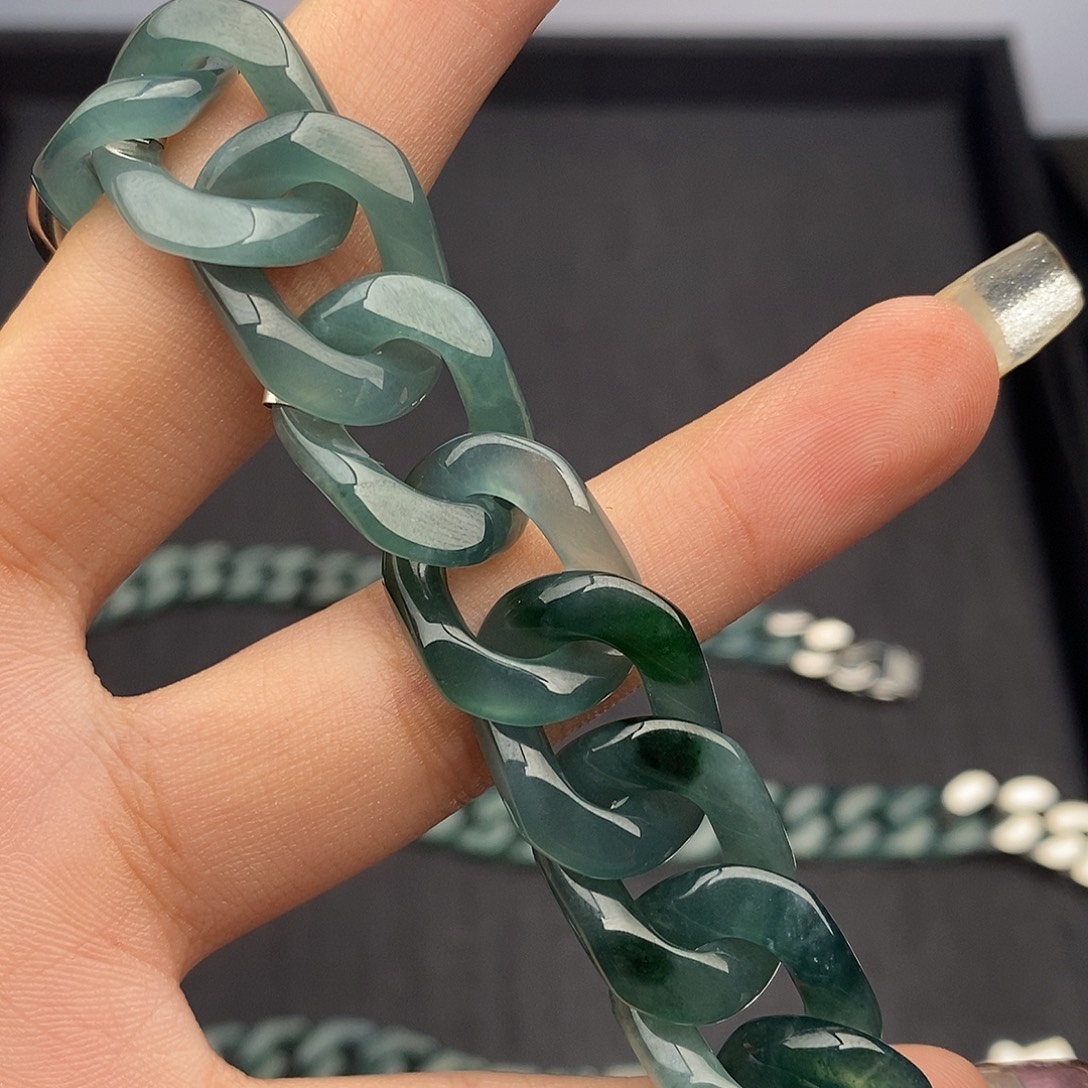 v***i翡翠未镶嵌手链翡翠