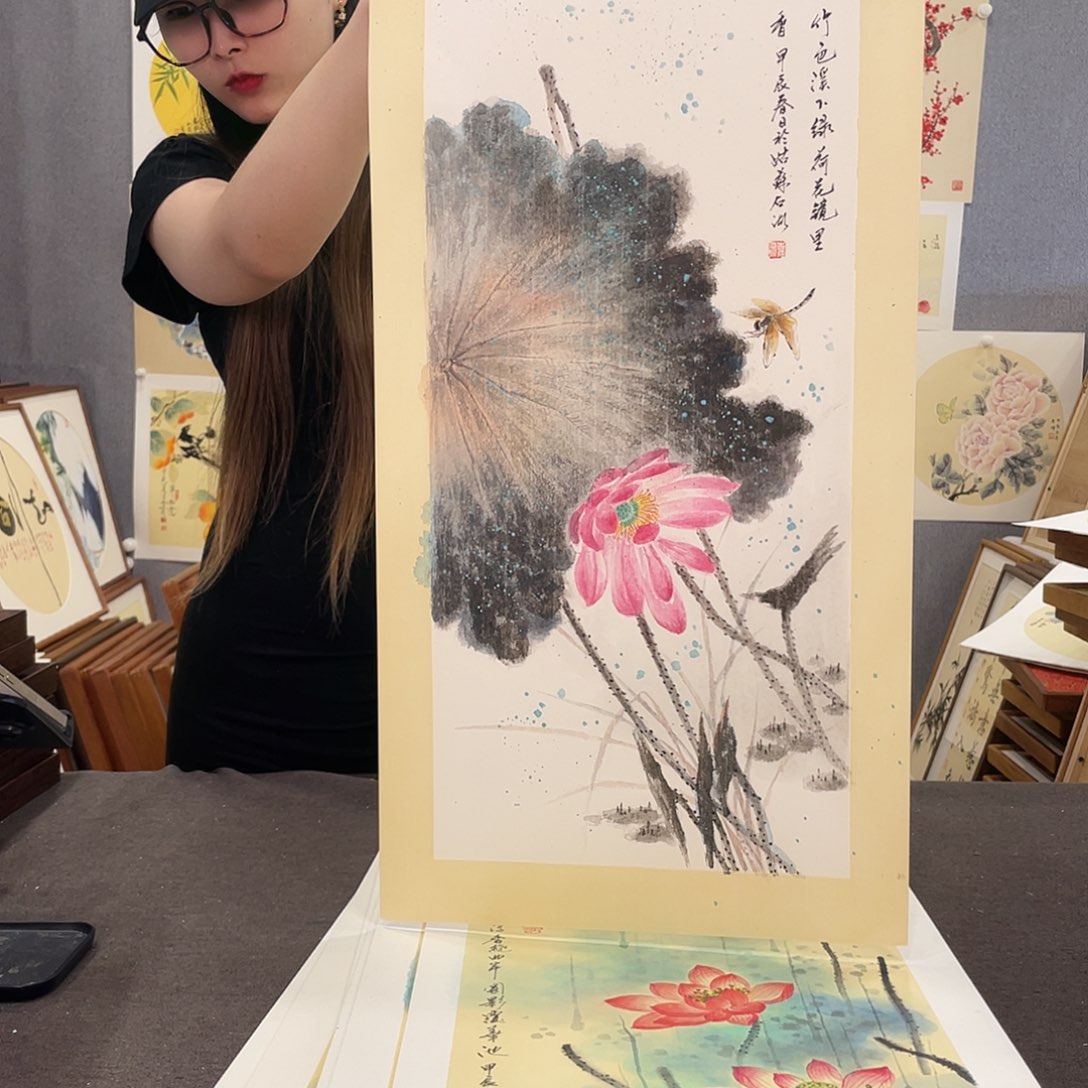 吃***饱国画手绘带框尺寸：36*69
