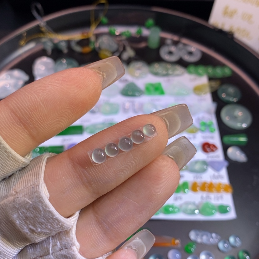 【闪购商品】翡翠挂件未镶嵌蛋面