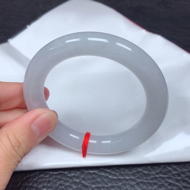 翡翠手镯（圆镯）未镶嵌