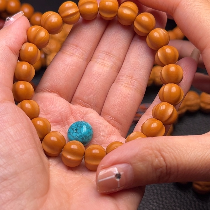 猴头核桃吊坠鲨鱼11带绿