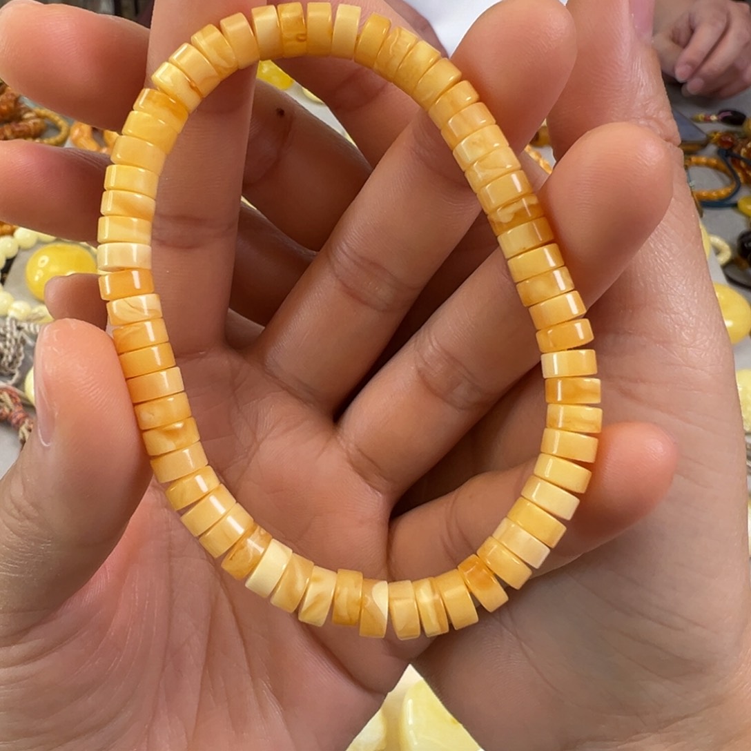 蜜蜡裸石未镶嵌蜜蜡