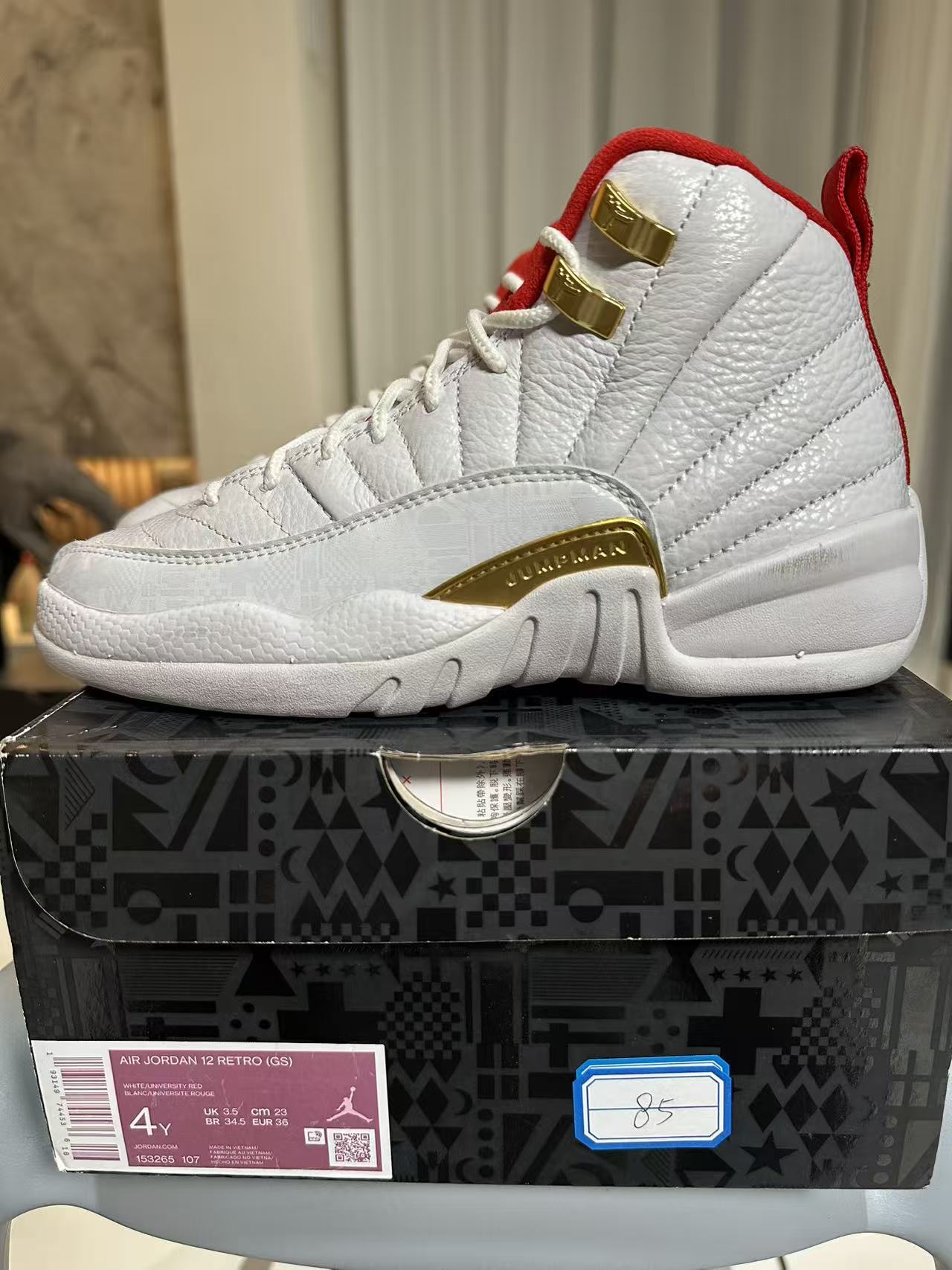 Nike aj12金扣36码全新原盒85