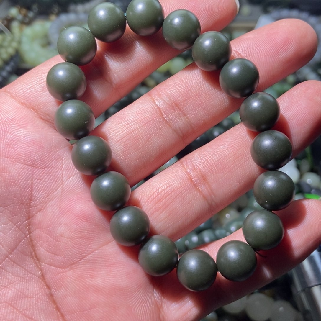 和田玉手链未镶嵌漱*亭