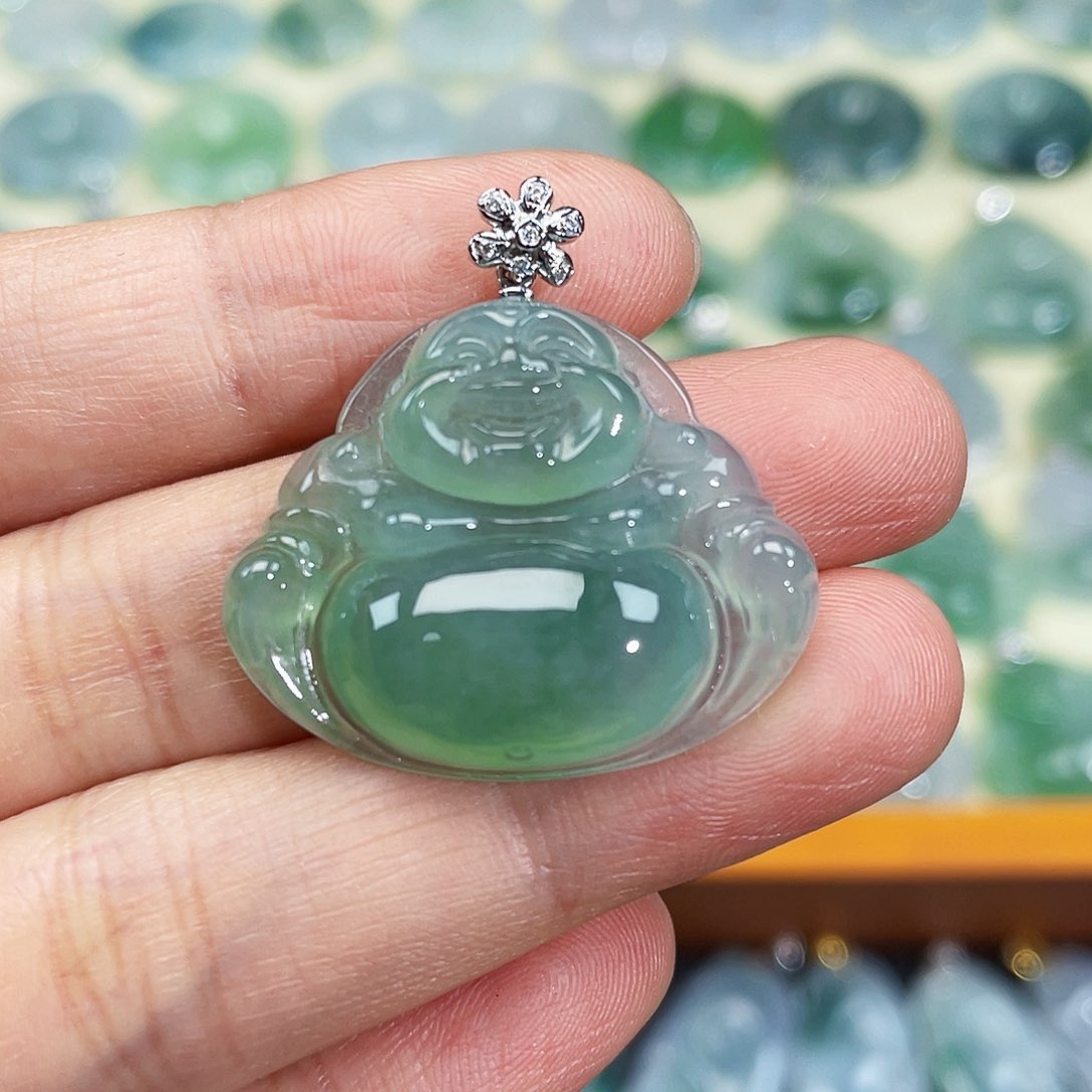 翡翠颈饰18K金镶嵌吊坠