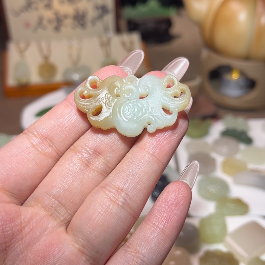 和田玉颈饰未镶嵌_****a