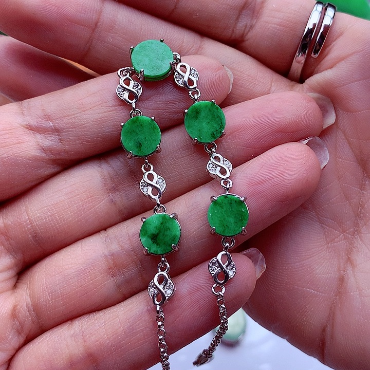 翡翠颈饰银S925镶嵌翡翠