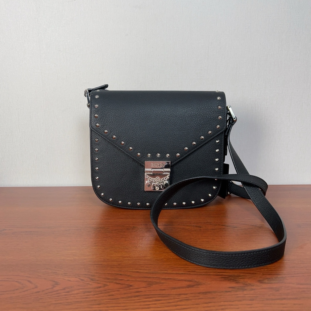 95新 MCM mcm邮差包cj7154