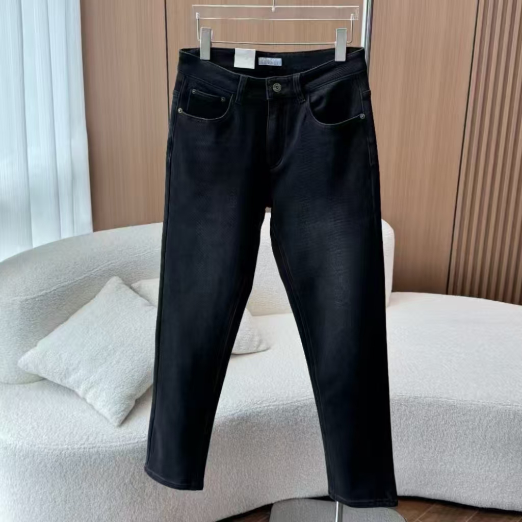 L秋冬款时尚百搭小直筒黑色牛仔裤（卡码拍小）