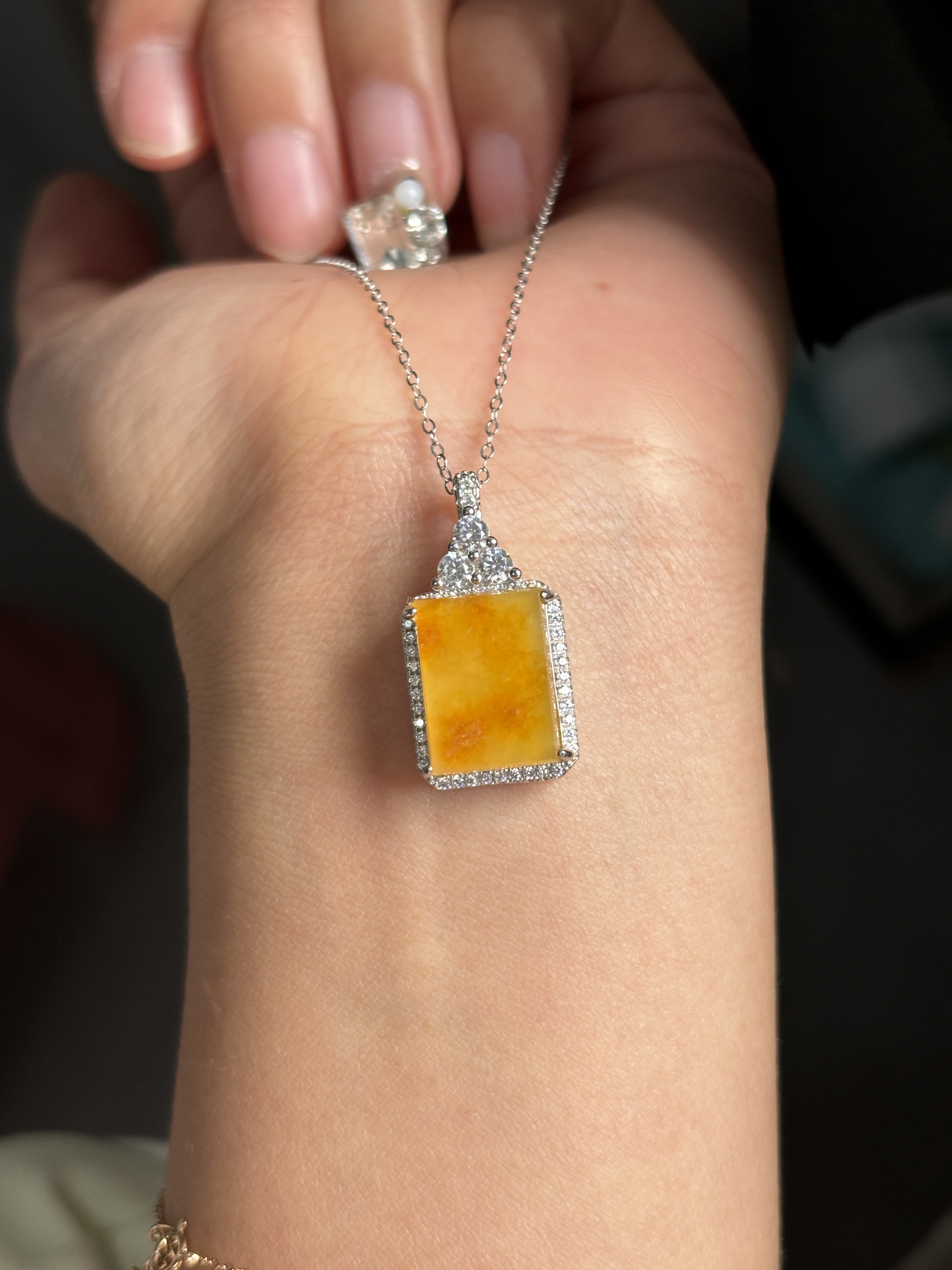 天然缅甸A货翡翠S925银镶嵌吊坠带链