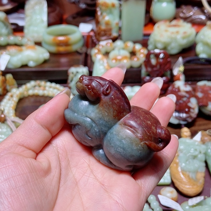 岫岩河磨玉（透闪石质玉）挂件未镶嵌