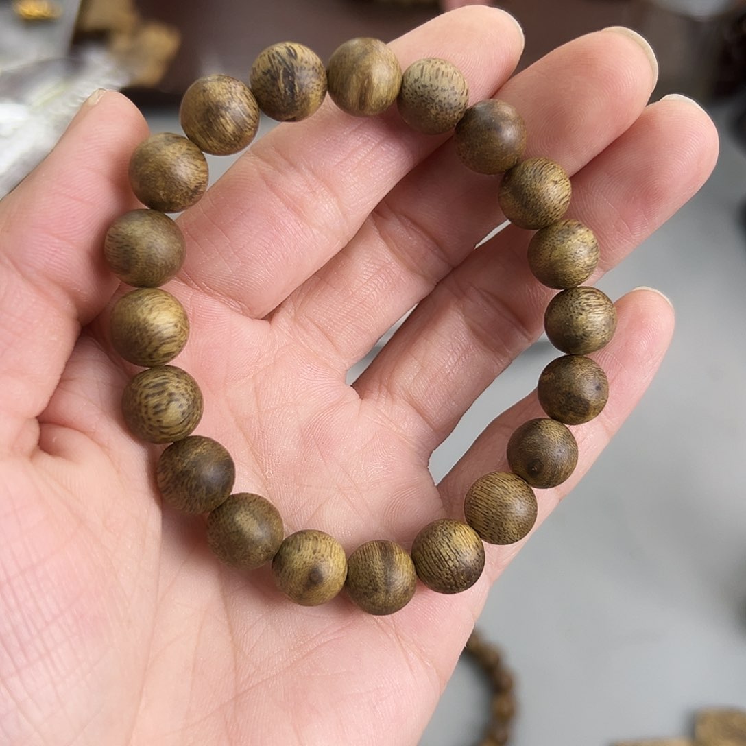 沉香沉香香囊海南陆河1.0mm圆珠单圈福利款，多样性发一