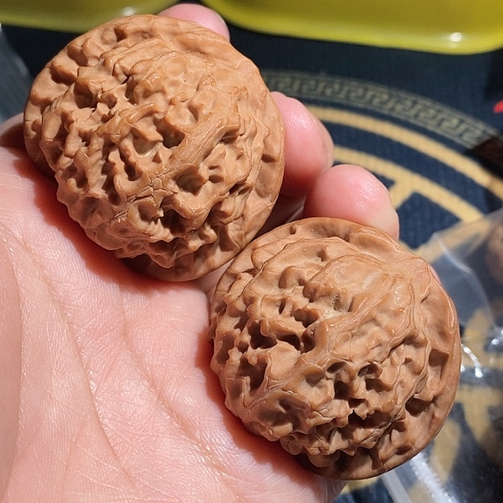 【闪购商品】文玩核桃吊坠龙鳞