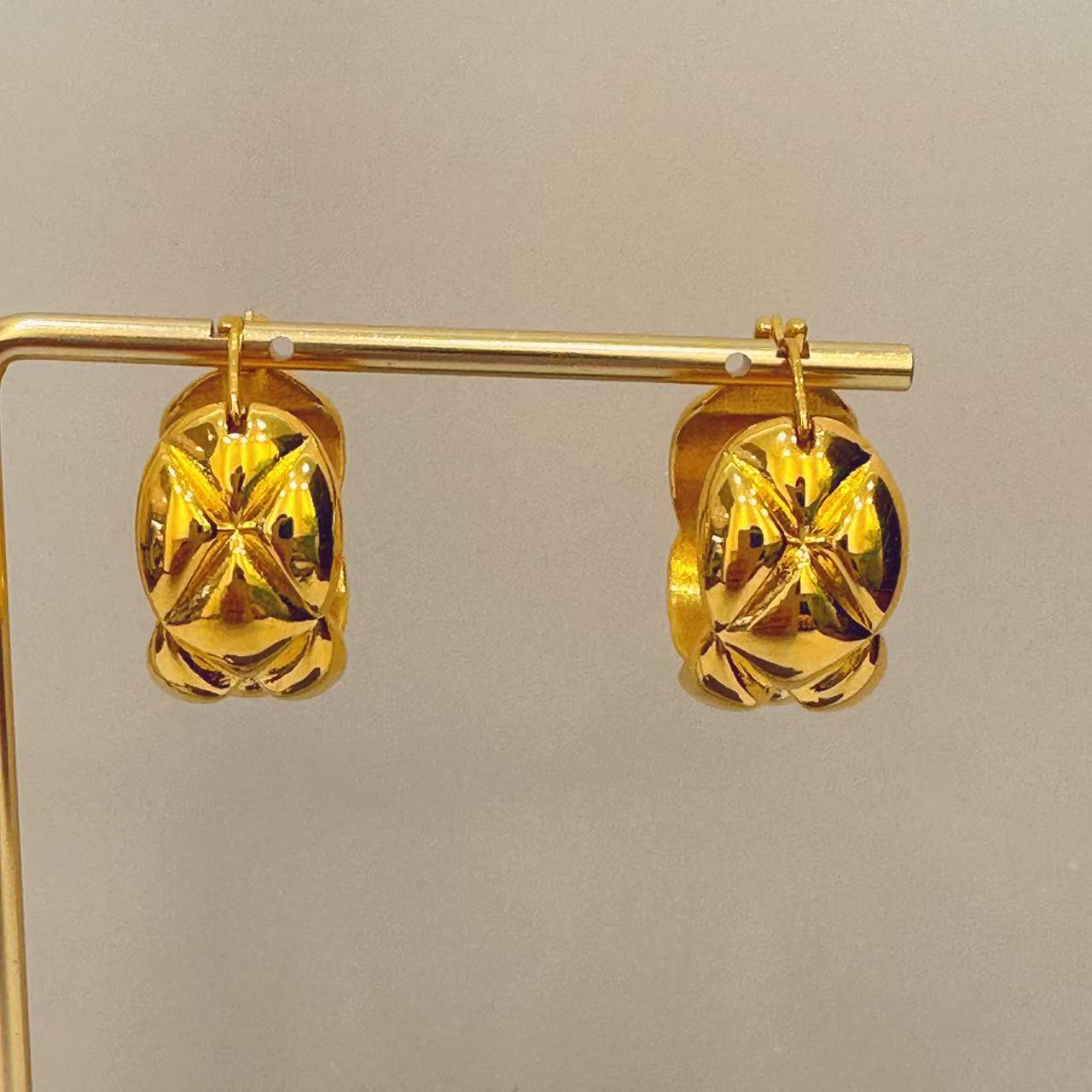 足金999小香风菱格纹精致耳环131