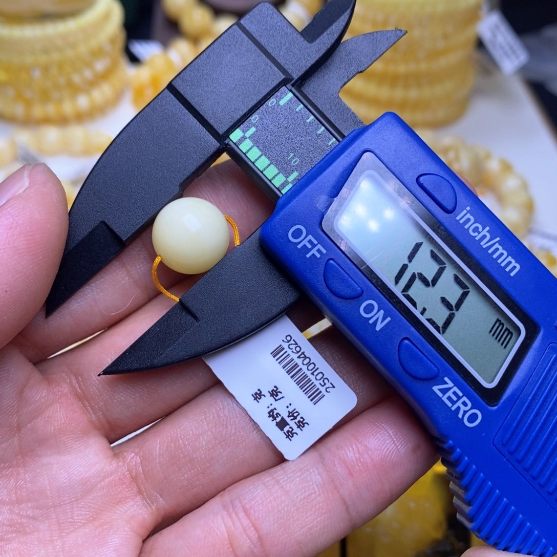 【闪购商品】蜜蜡裸石未镶嵌12+圆珠
