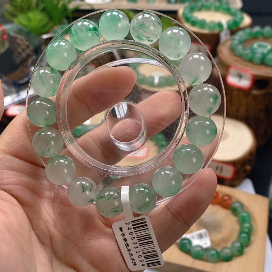 石英质玉手链未镶嵌神**哥