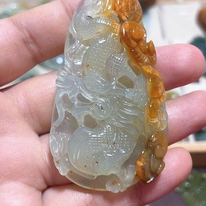 岫玉吊坠(赠链)未镶嵌