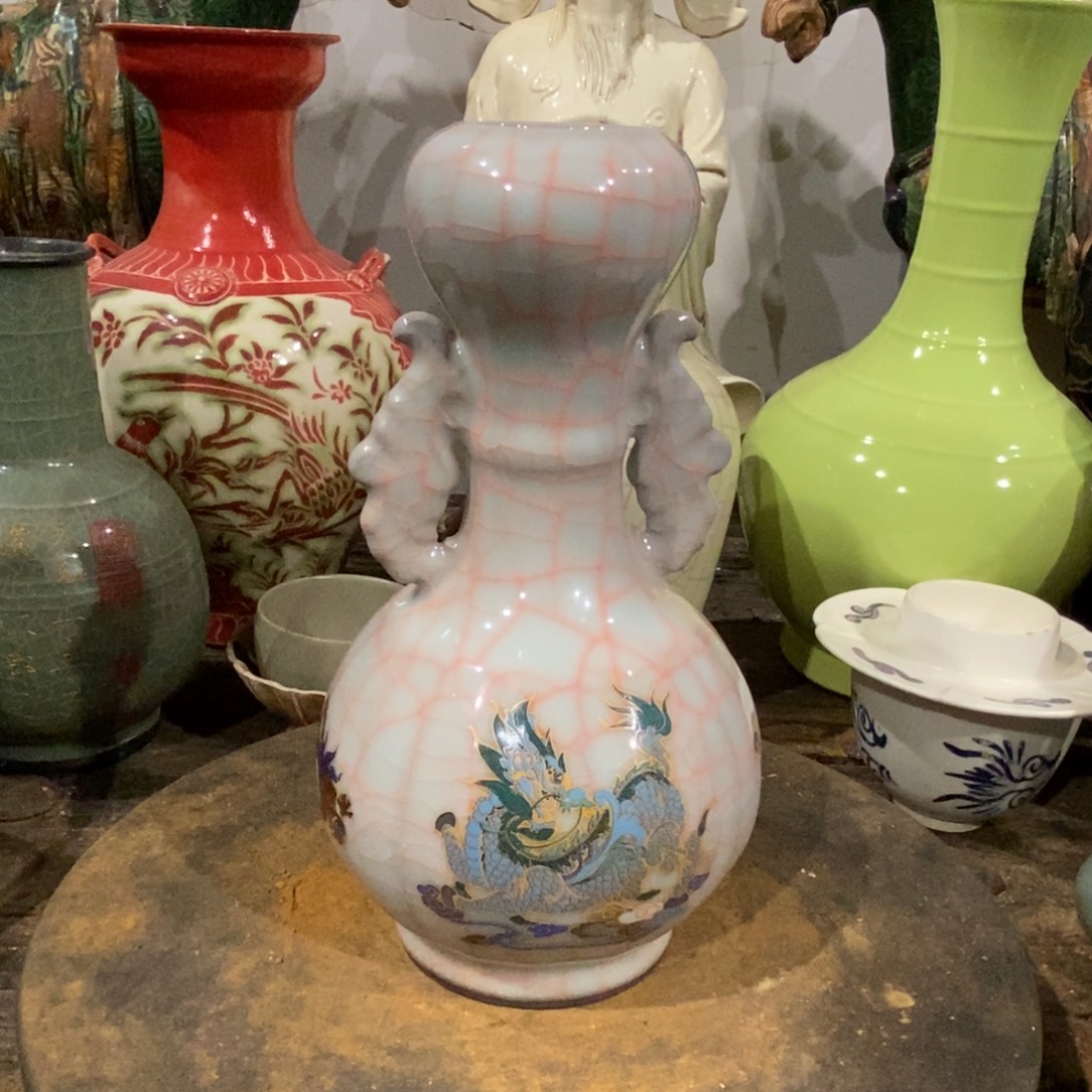 和***尘精品瓷器大放光彩