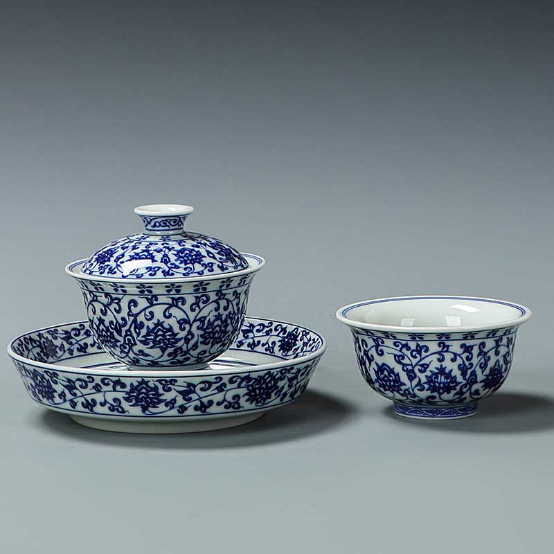 景德镇陶瓷—手绘青花缠枝莲瓷三才盖碗