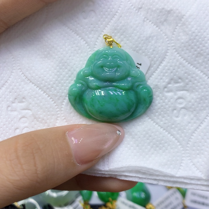 颈饰18K金镶嵌翡翠