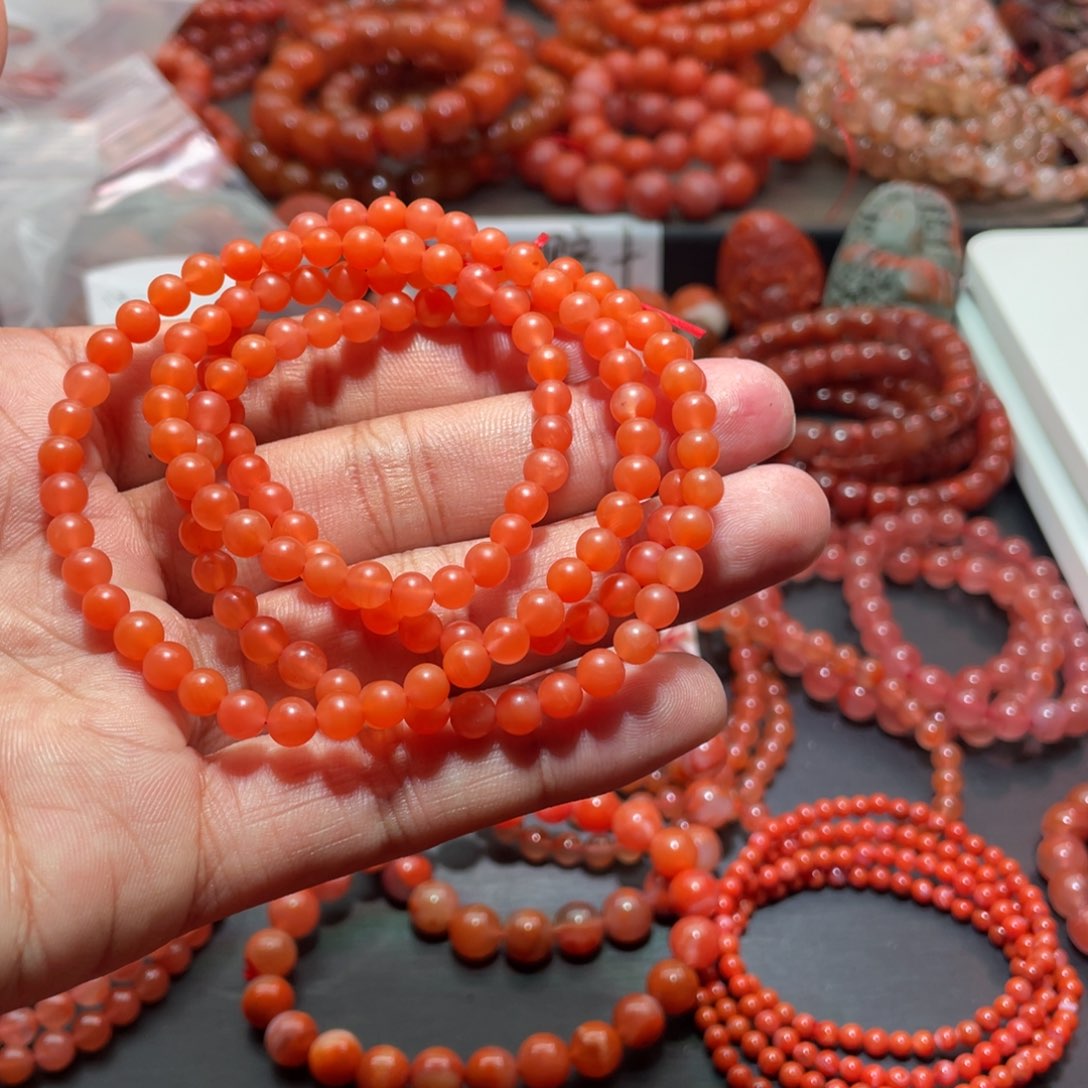 南红玛瑙手链未镶嵌
