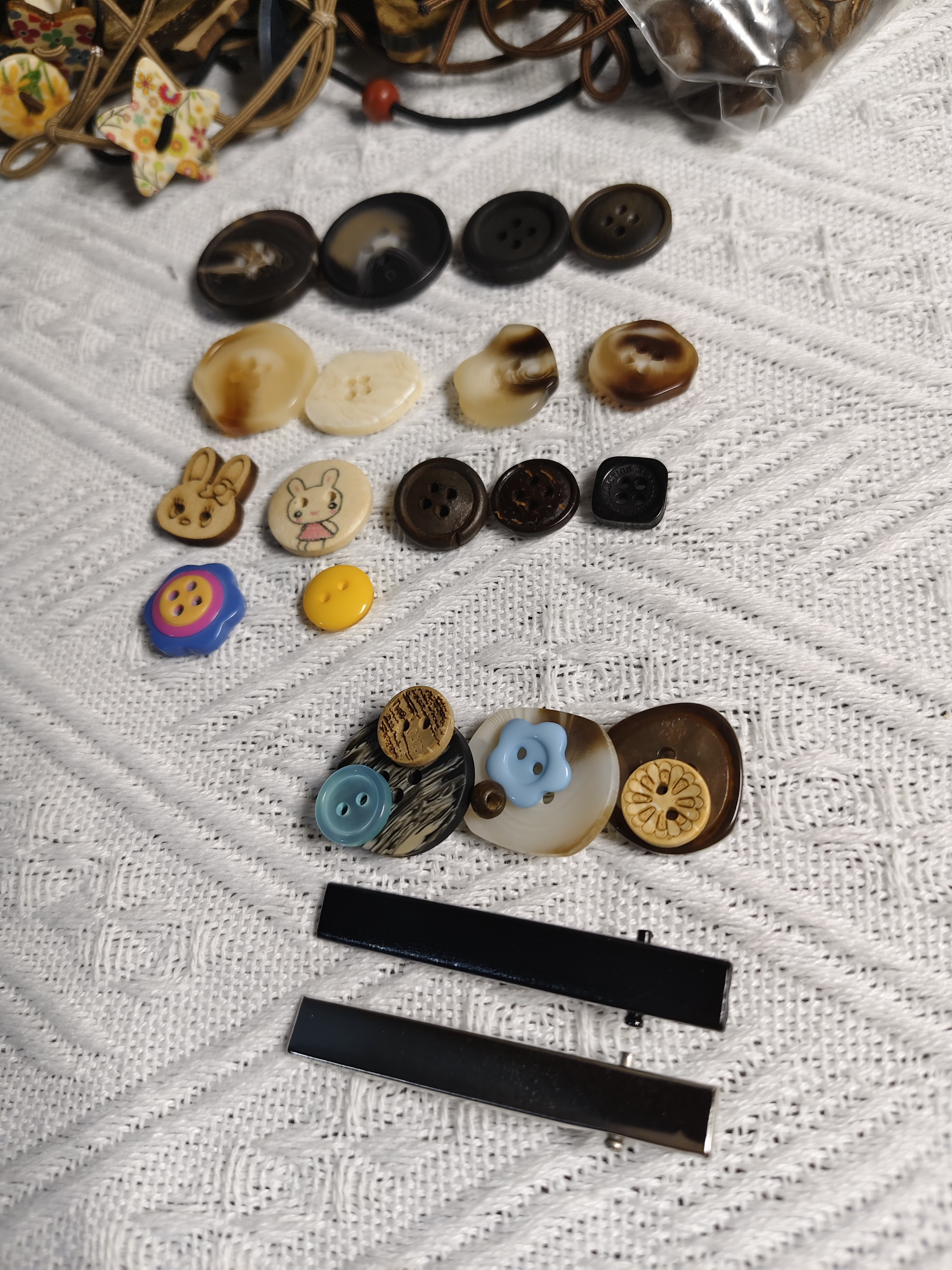 原创手作纽扣发夹